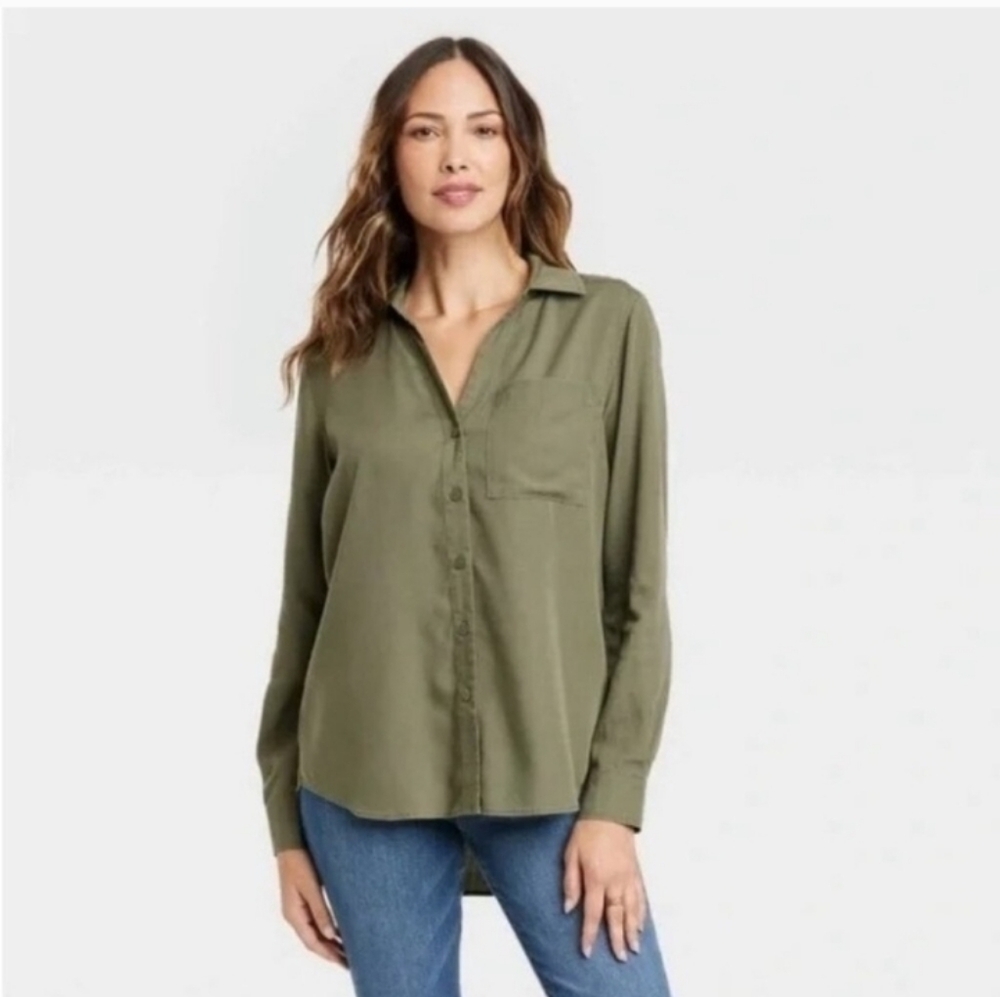 ❤️10/$40 New Olive Green Women's Button-Up Shirt